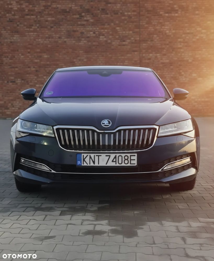 Skoda Superb 2.0 TDI DSG L&K - 1