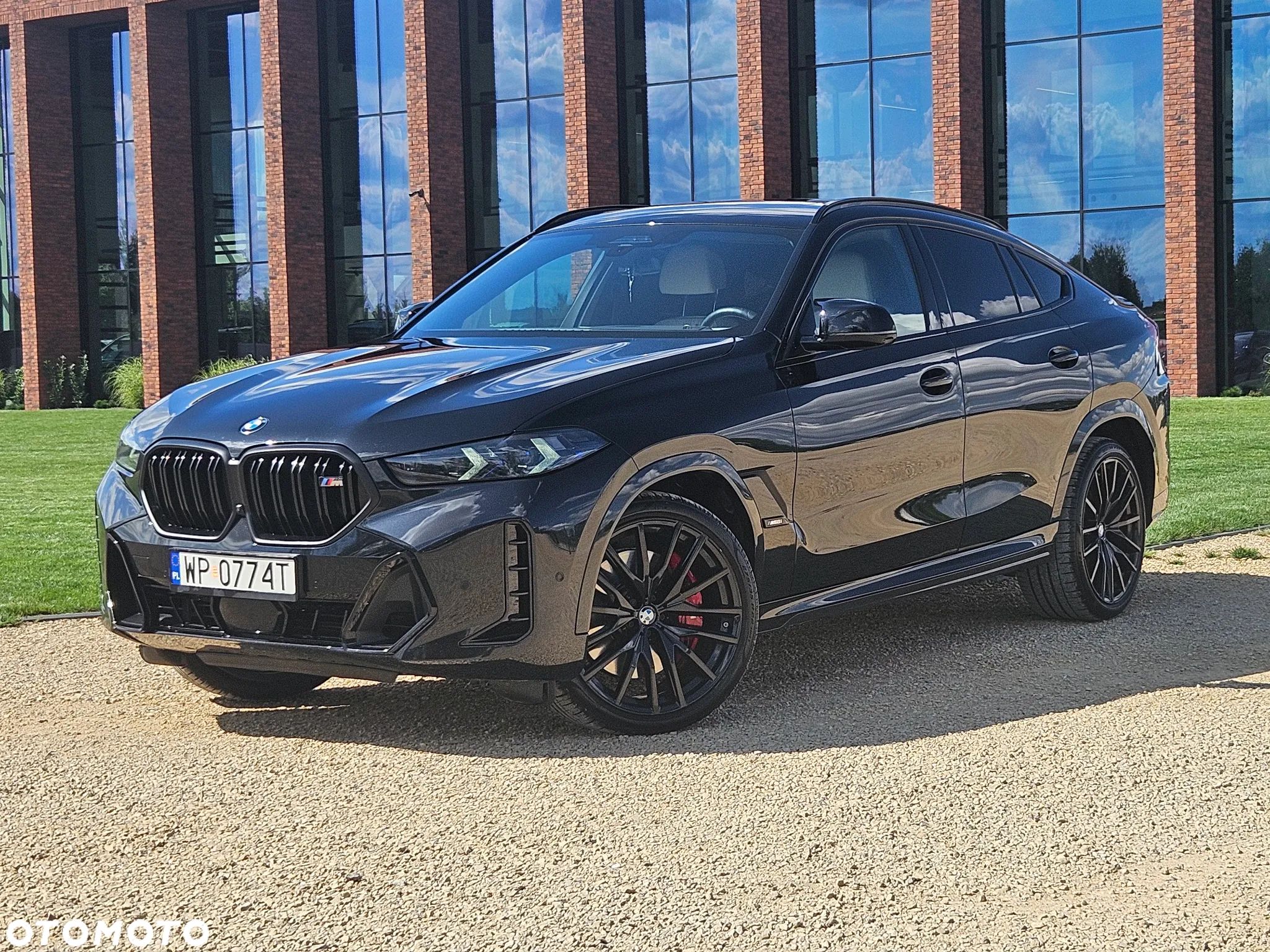 BMW X6 M50i - 1