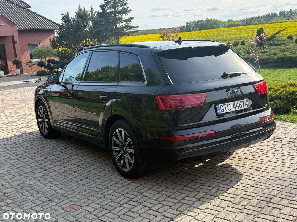 Audi Q7 - 13