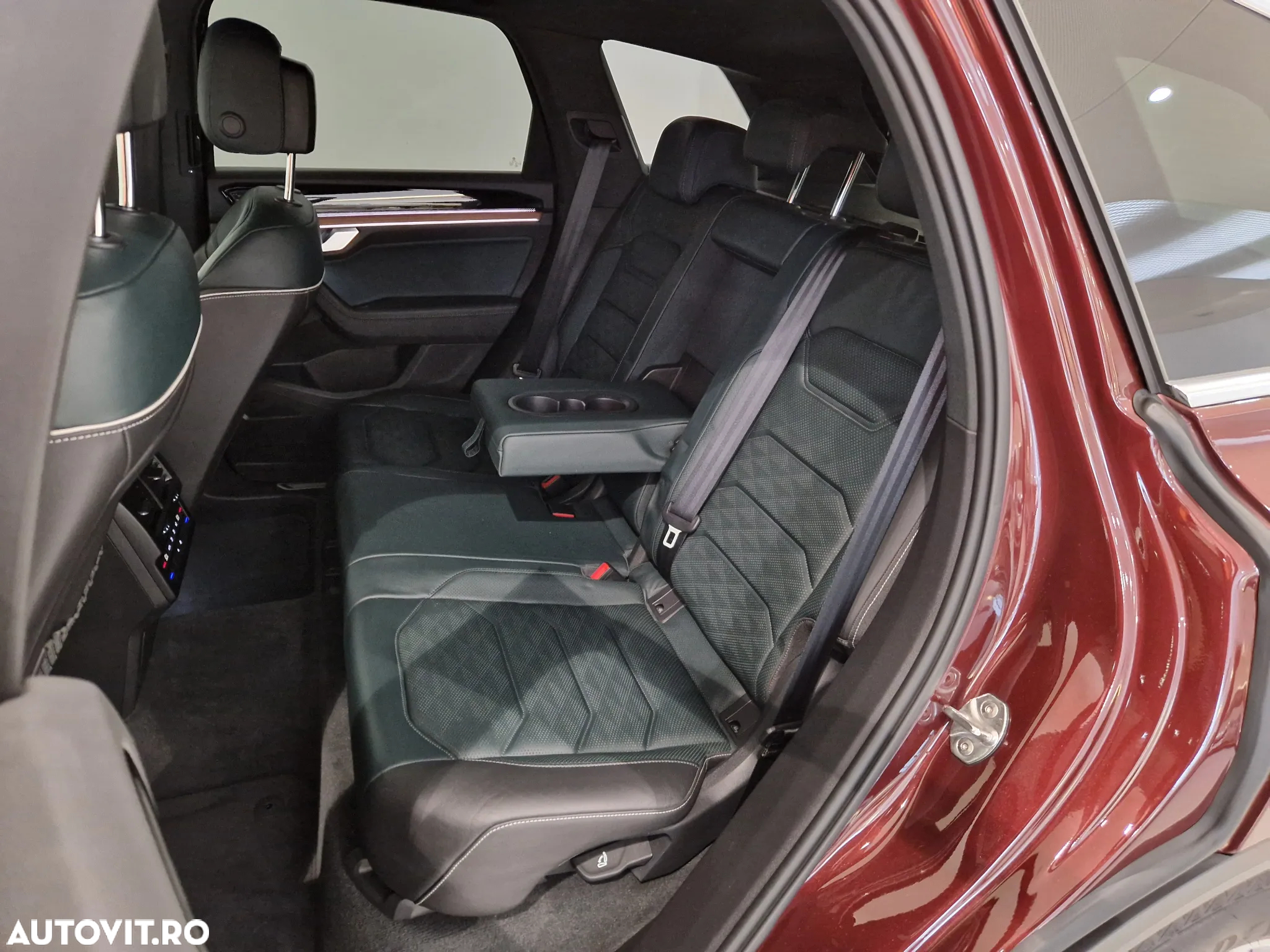 Volkswagen Touareg 3.0 V6 TDI 4Motion DPF Automatik - 14