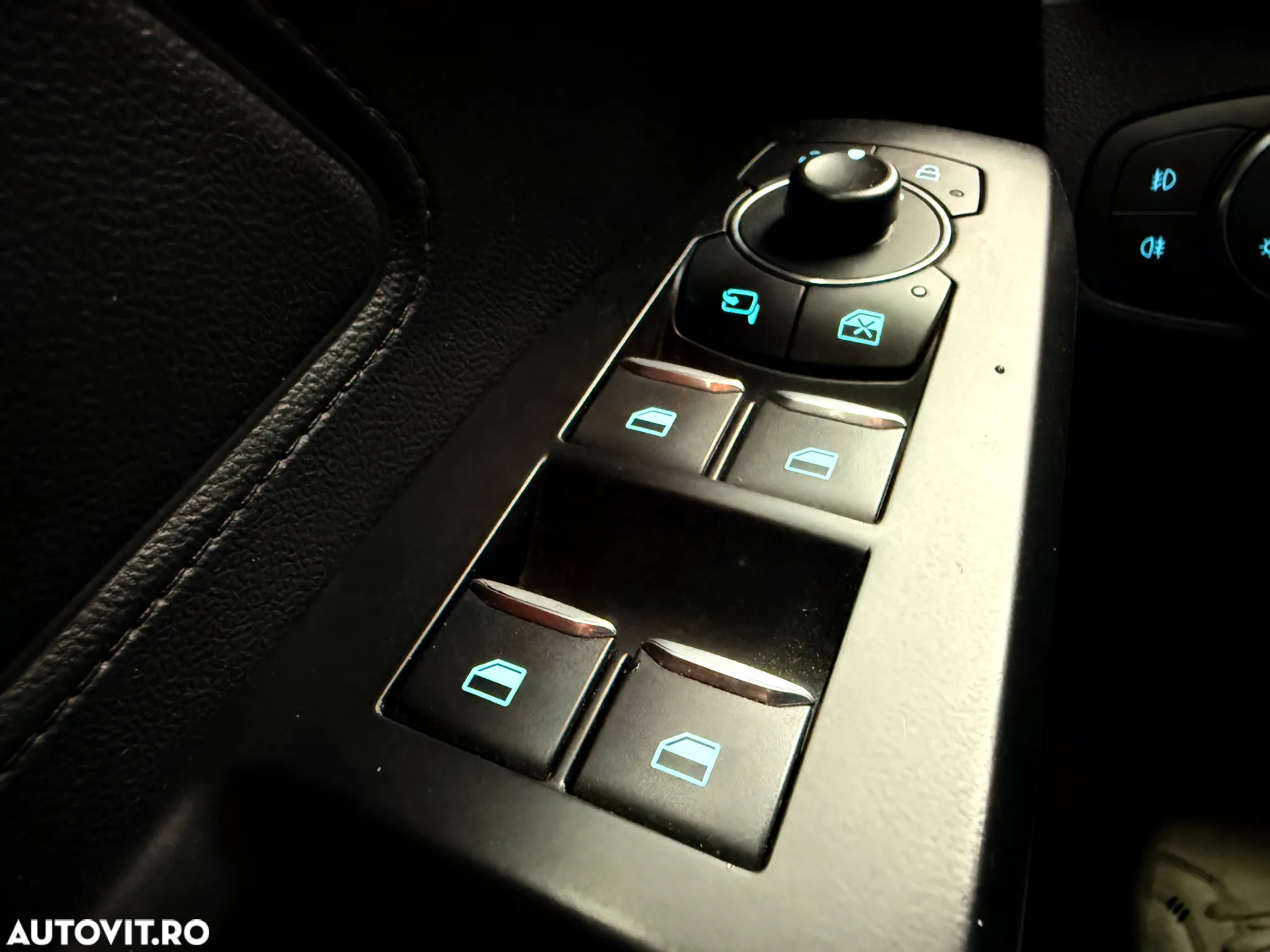 Ford Focus Turnier 1.5 EcoBlue Start-Stopp-System Aut. COOL&CONNECT - 16