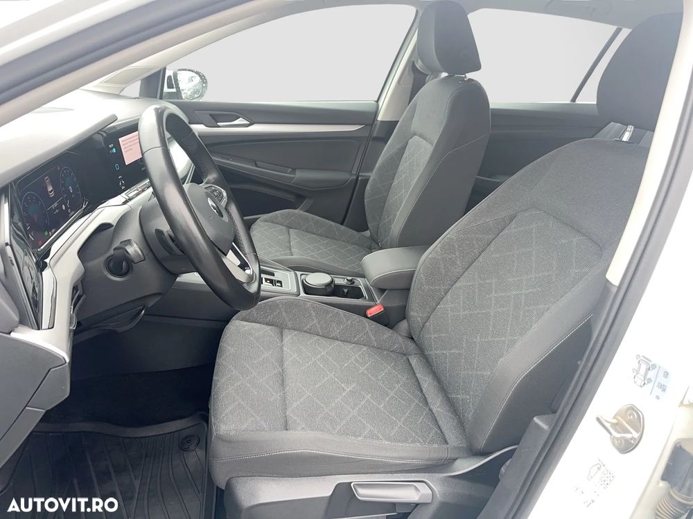 Volkswagen Golf 1.5 eTSI ACT DSG MHEV Style - 8