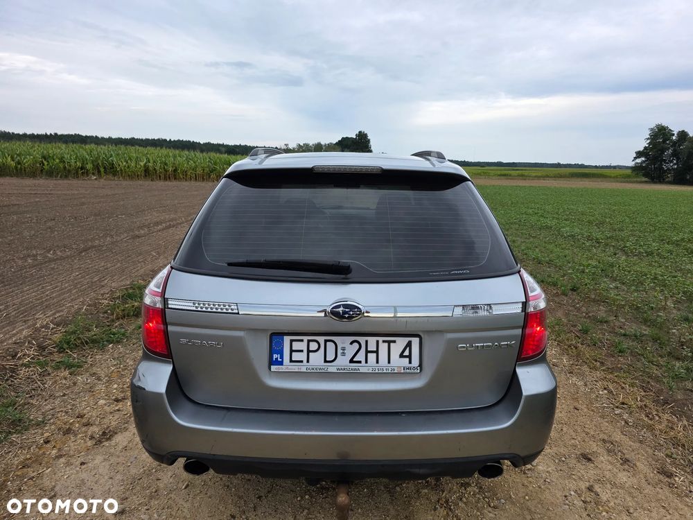 Subaru Outback 2007 photo 4