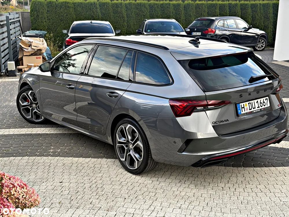 Skoda Octavia 2.0 TDI RS DSG - 14