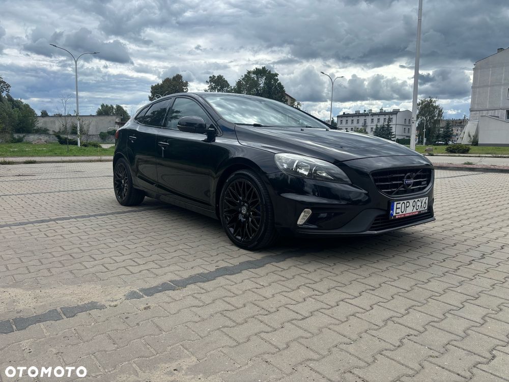 Volvo V40 D2 R-Design - 6