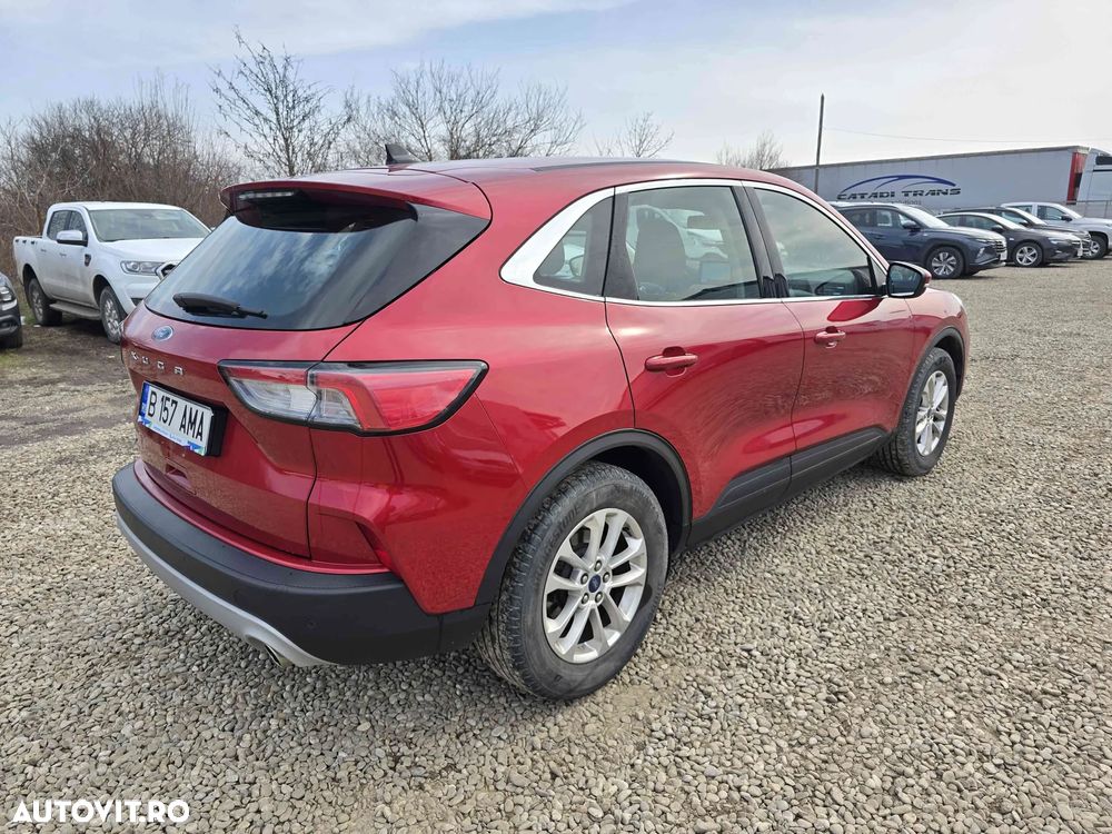 Ford Kuga - 3