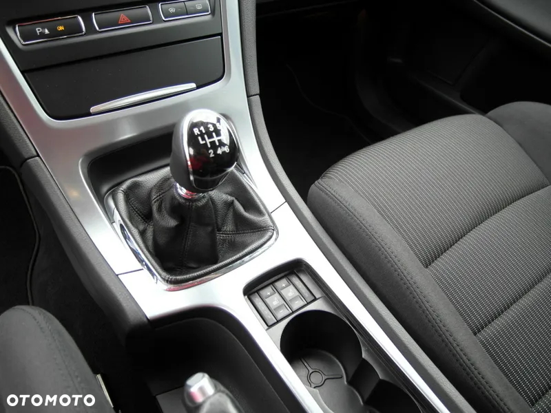 Ford Mondeo 2.0 TDCi Titanium - 37