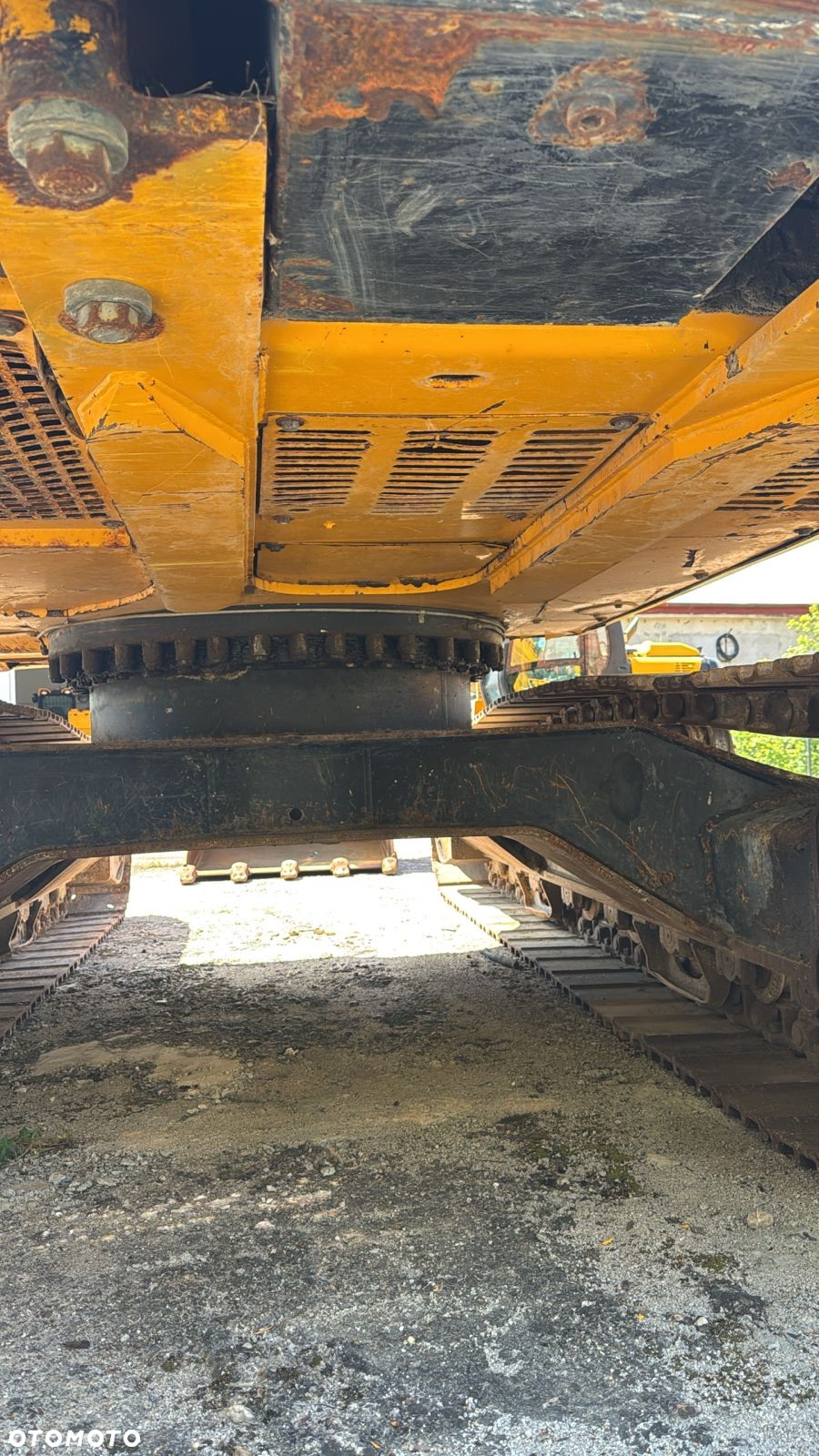 JCB JS210LC - 19