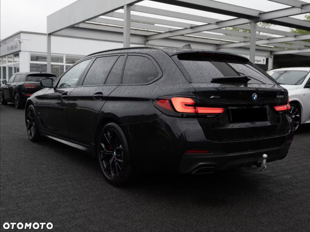 BMW Seria 5 540i xDrive - 5