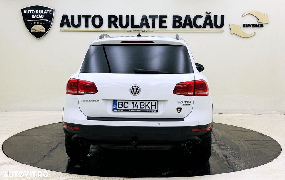 Volkswagen Touareg - 11
