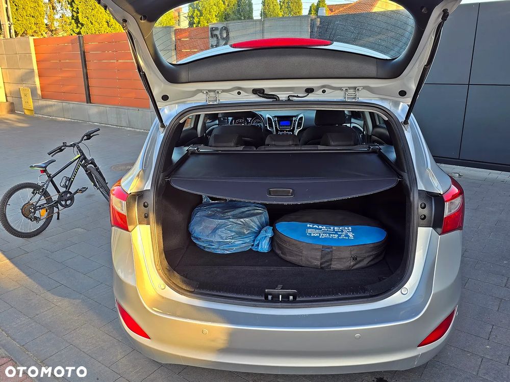 Hyundai i30 1.6 Classic EU5 - 16