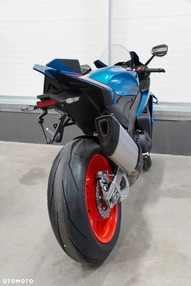 Aprilia RSV - 9