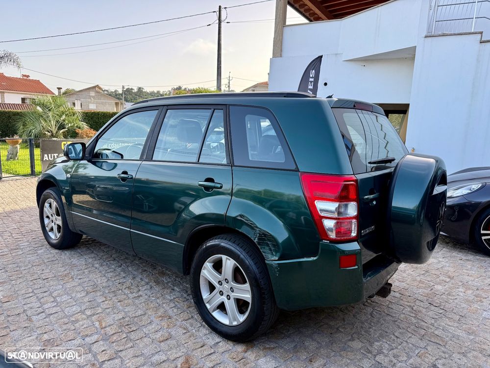 Suzuki Grand Vitara 1.9 DDiS X-Premium - 4