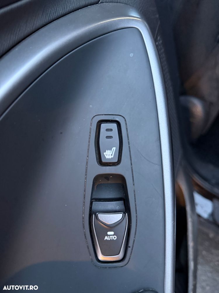 Hyundai Santa Fe Grand 2.2 CRDI 4WD Automatik Style - 12