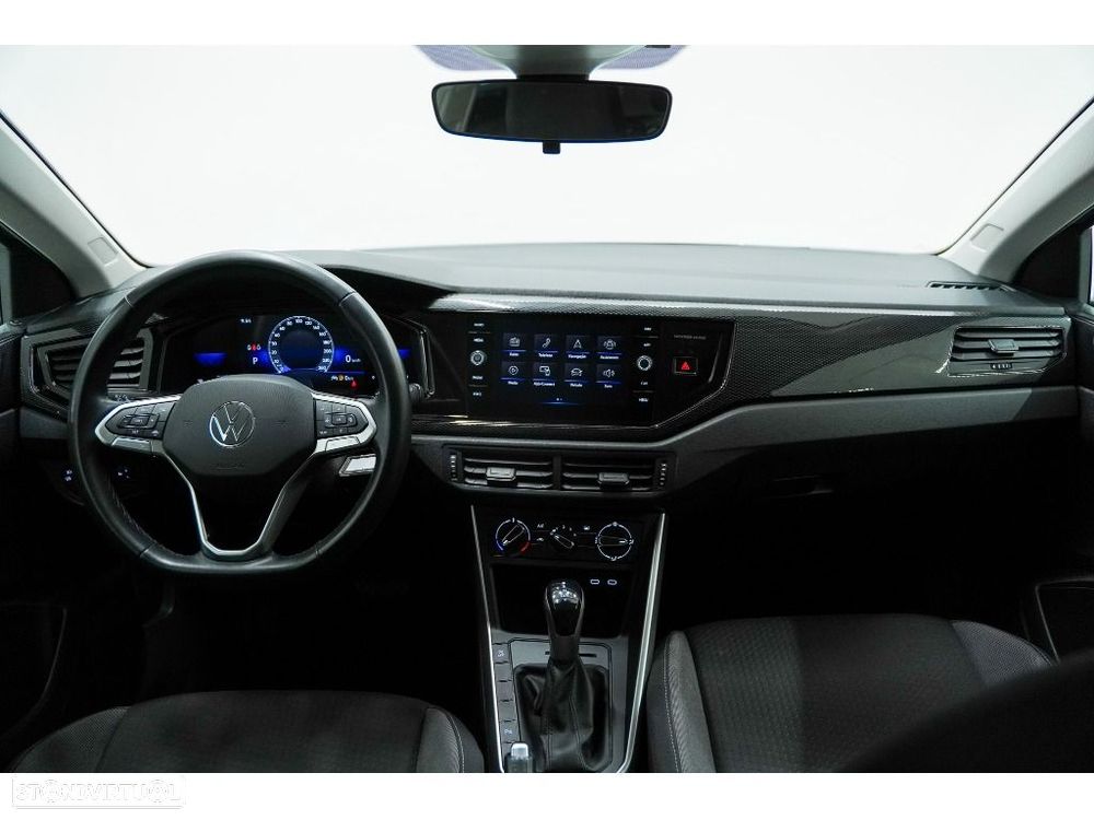 VW Polo 1.0 TSI Urban DSG - 23
