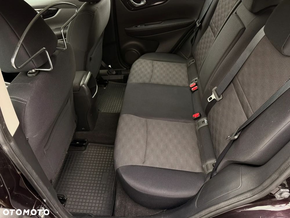 Nissan Qashqai - 12
