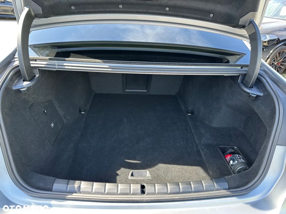 BMW i7 105.7kWh xDrive60 Individual Edition - 26