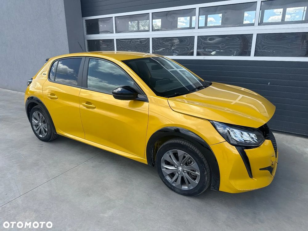 Peugeot 208 Elektromotor 136 Allure+ - 4