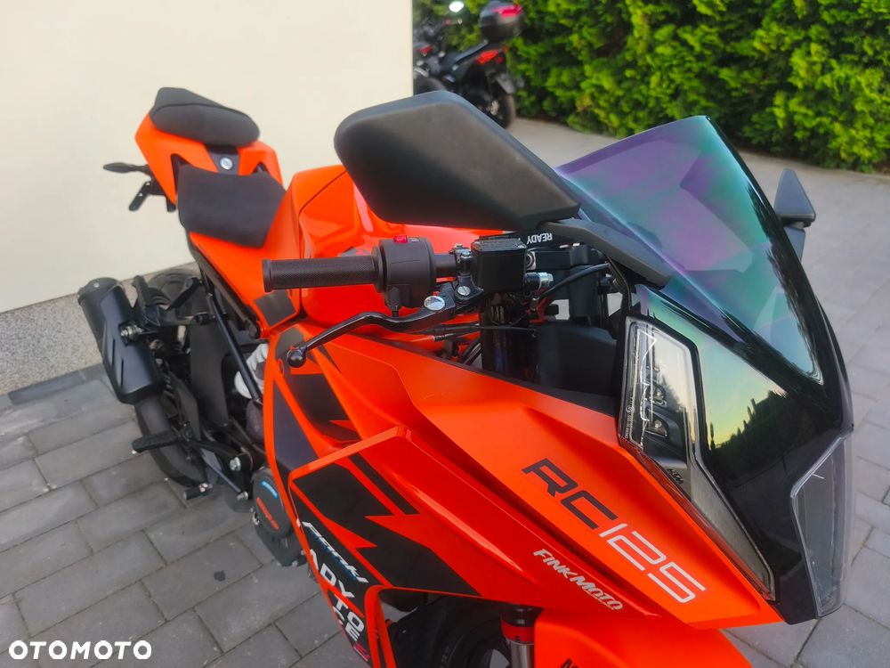 KTM RC 125 - 10