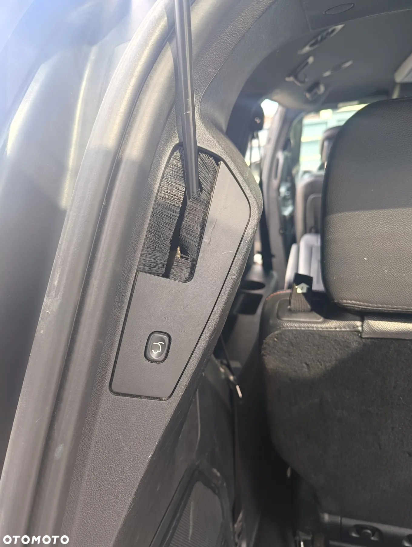 Dodge Grand Caravan - 21