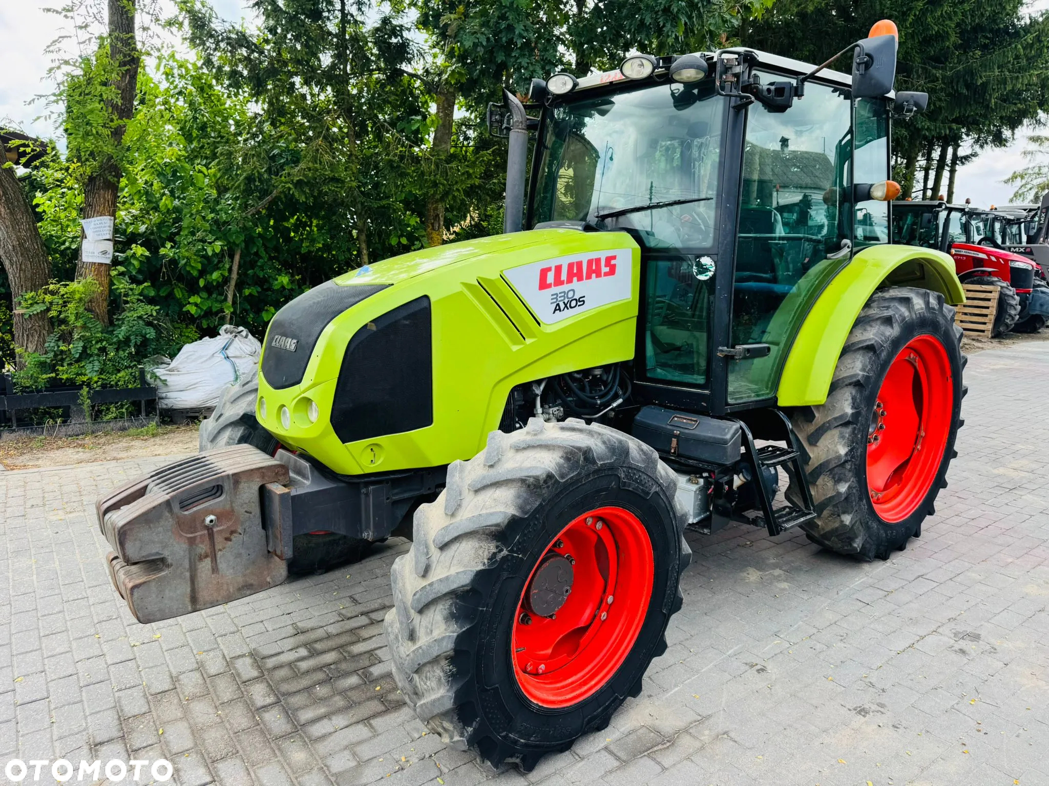 Claas Axos 330 - 3