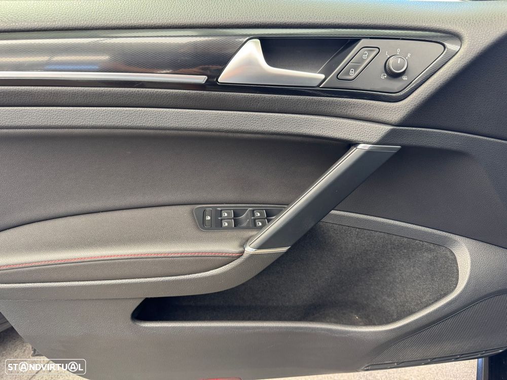 VW Golf 2.0 TSi GTi DSG Performance - 15
