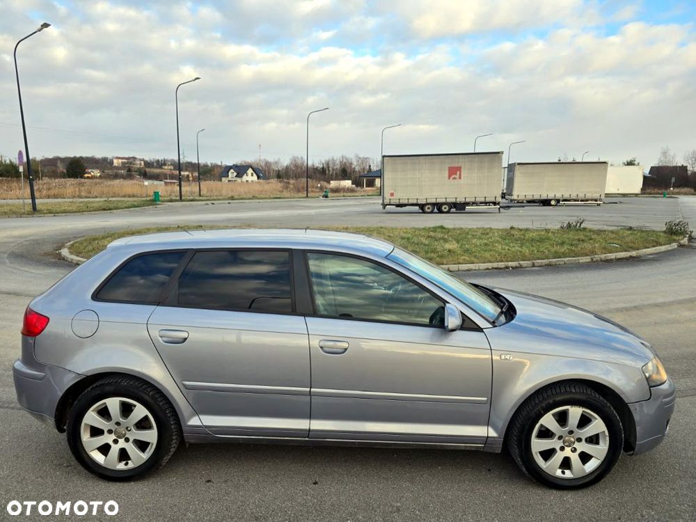 Audi A3 Sportback 2.0 TDI quattro Attraction - 11
