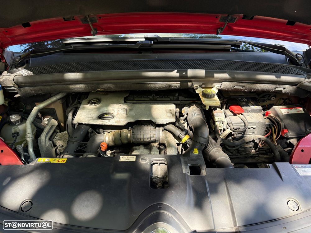 Citroën C4 Picasso 1.6 e-HDi Collection ETG6 J17 - 13