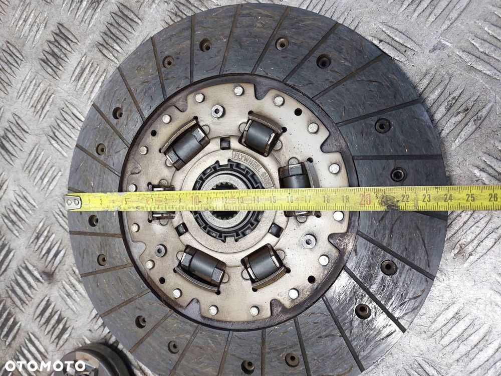 SPRZĘGŁO TARCZA + DOCISK + ŁOŻYSKO OPOROWE KIA CEED I 1.6 CRDI - 6