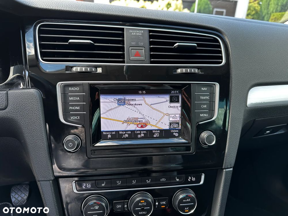 Volkswagen Golf - 12