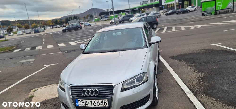 Audi A3 Sportback - 1