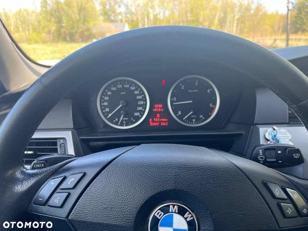 BMW Seria 5 520d - 10