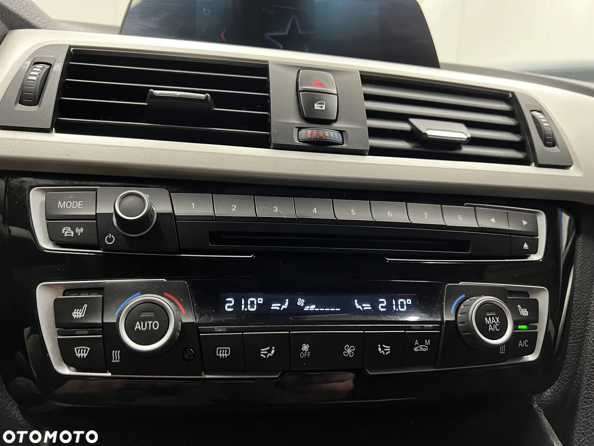 BMW Seria 4 418d Sport Line - 30