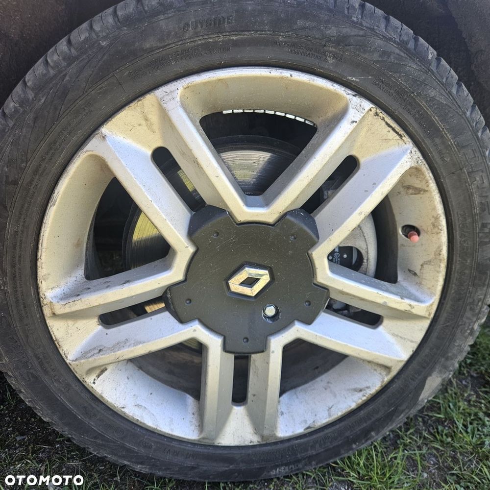 Koła  225/45 R17 / / RENAULT LAGUNA - 1
