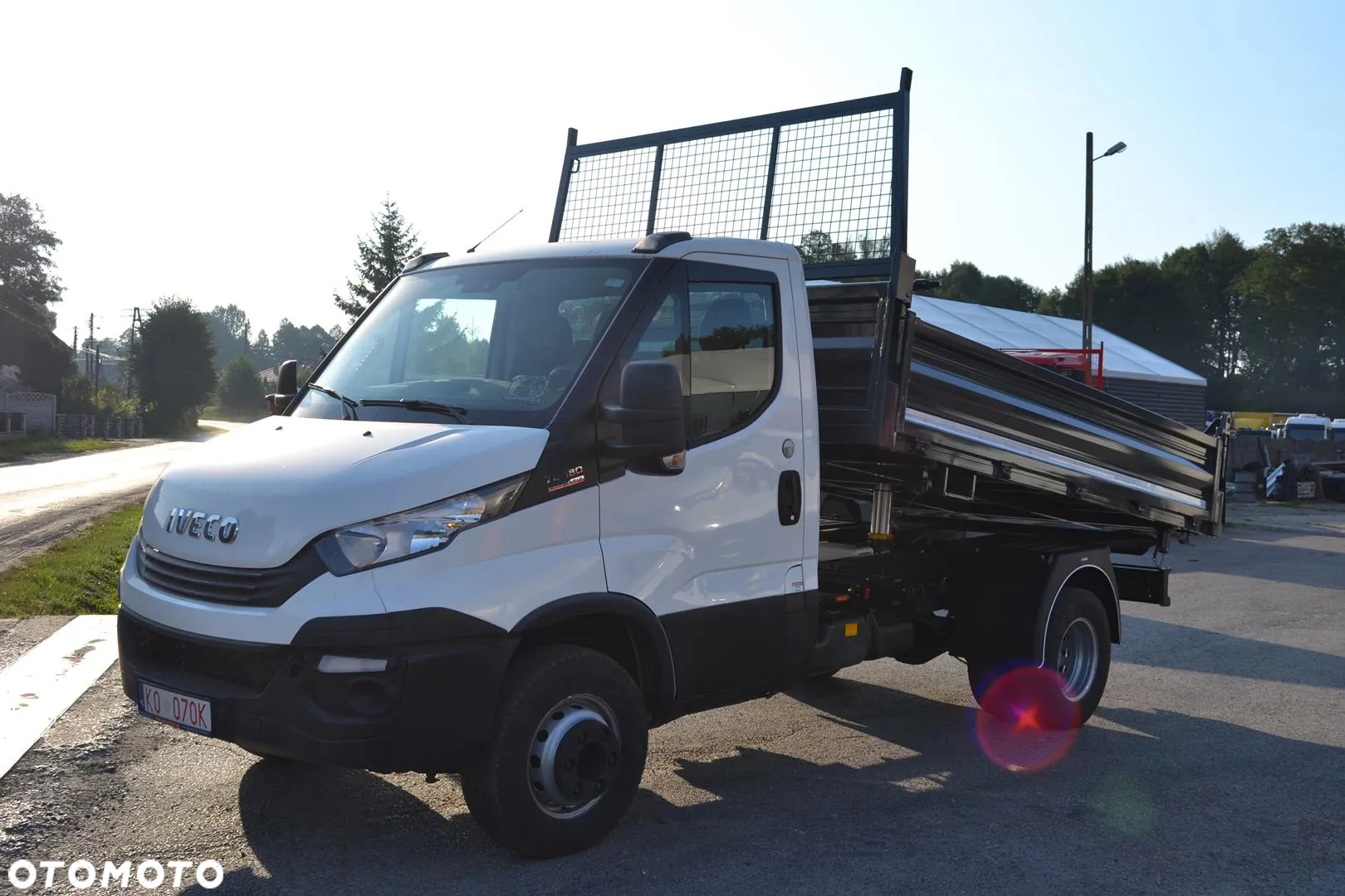 Iveco DAILY 72-180 70-210 72C Nowy 3-stronny WYWROT Kiper WYWROTKA BLOKADA MOSTU 65C 50C 35C - 6