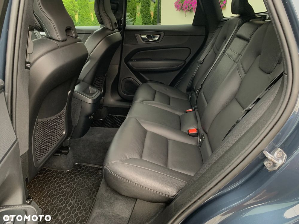 Volvo XC 60 D4 Drive-E Momentum - 19