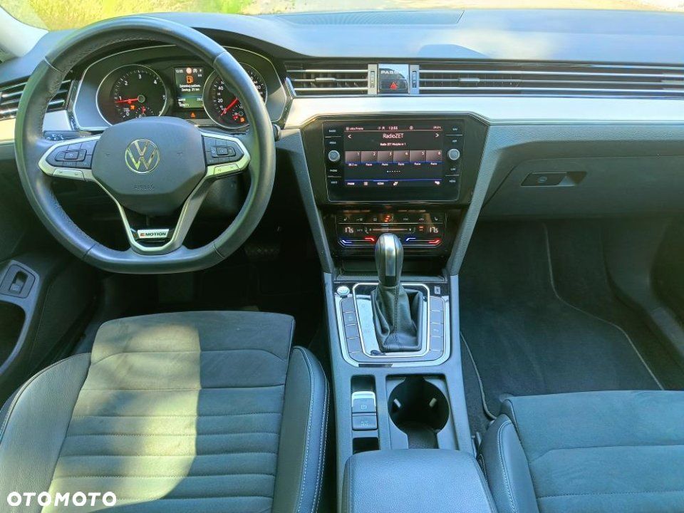 Volkswagen Passat - 10