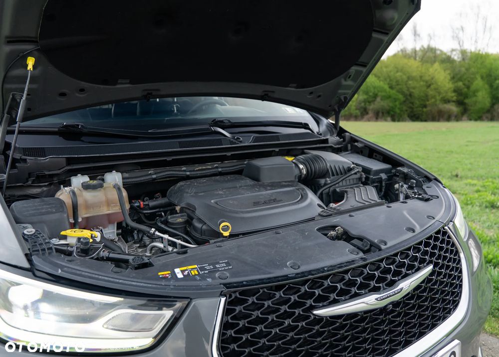 Chrysler Pacifica - 39