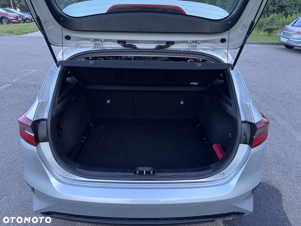 Kia Ceed 1.6 CRDi SCR L - 12