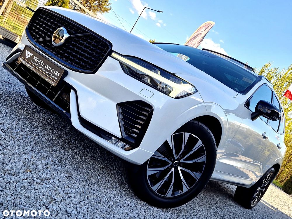 Volvo XC 60 B4 D Plus Dark - 3