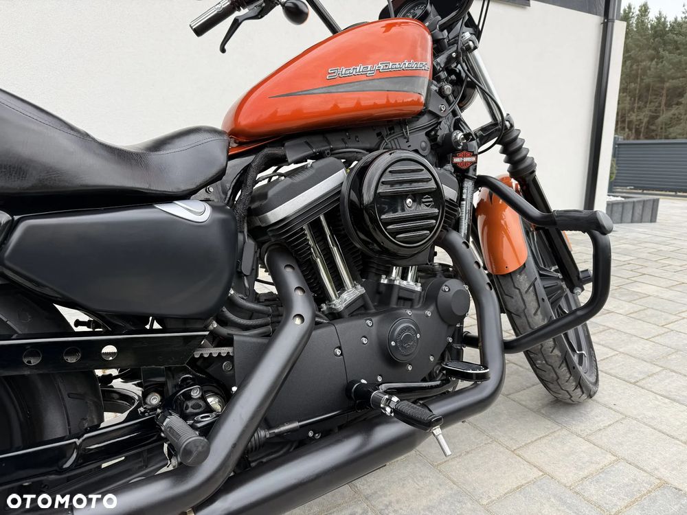 Harley-Davidson Sportster Iron 883 - 10