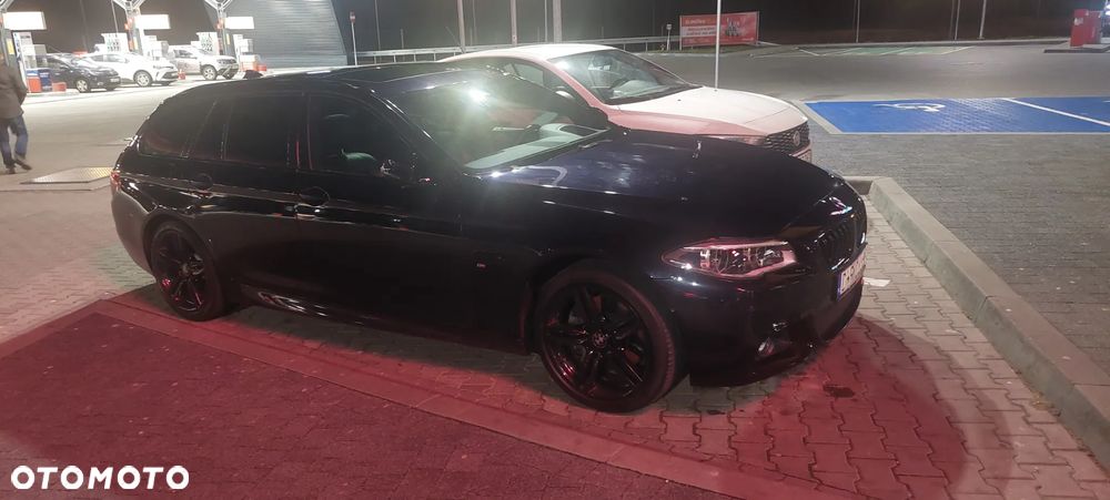 BMW Seria 5 530d xDrive Touring Sport-Aut - 4