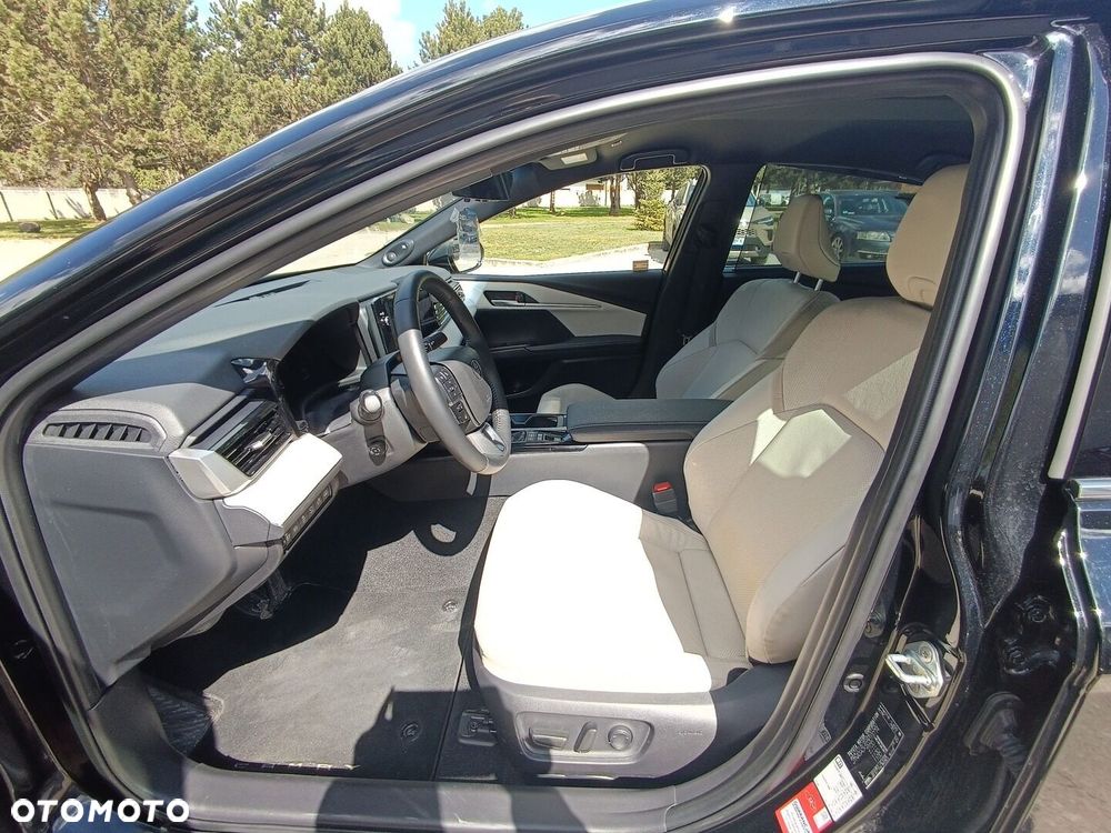 Toyota Camry - 8