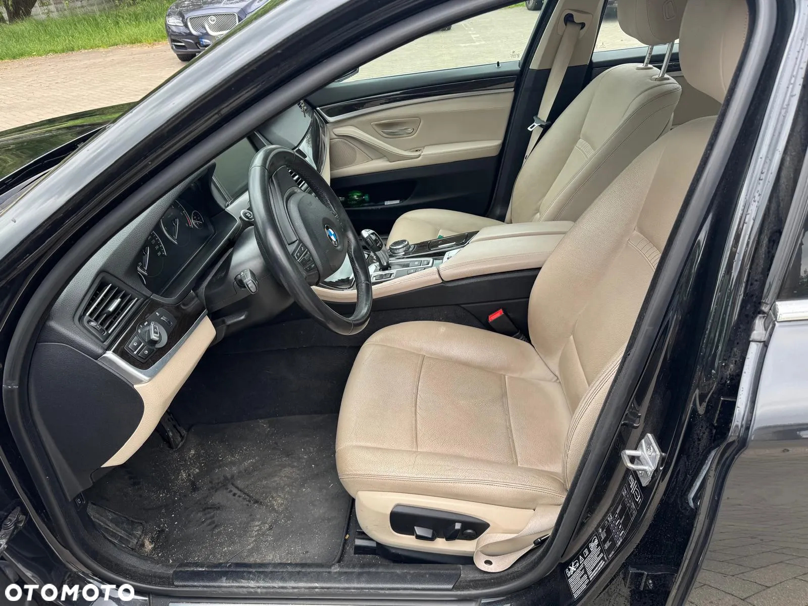 BMW Seria 5 520d xDrive - 7