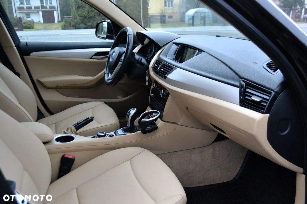 BMW X1 xDrive18d Sport Line - 9