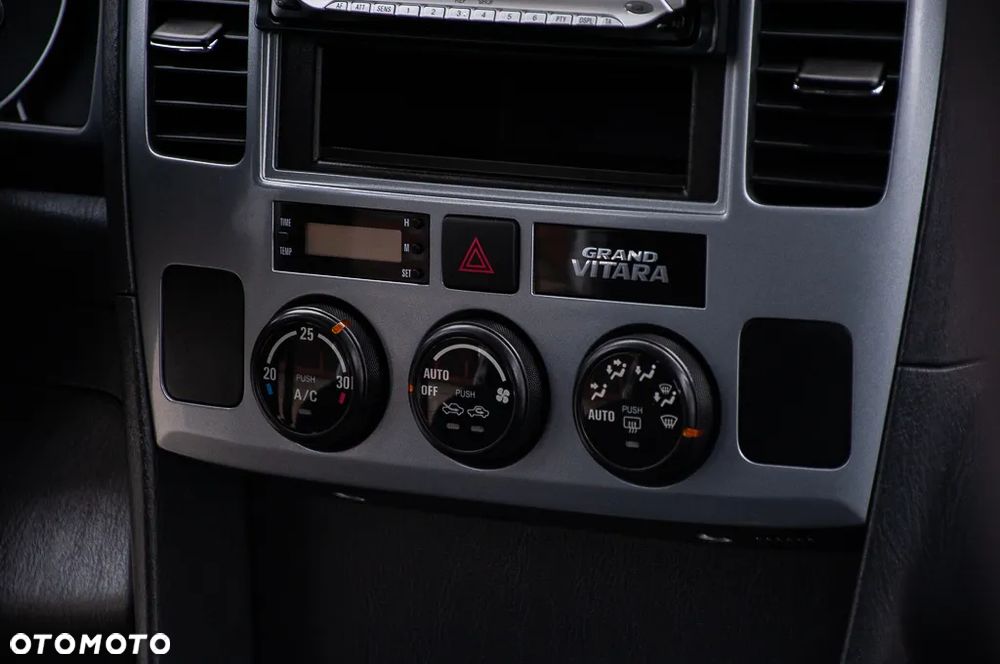 Suzuki Grand Vitara - 27