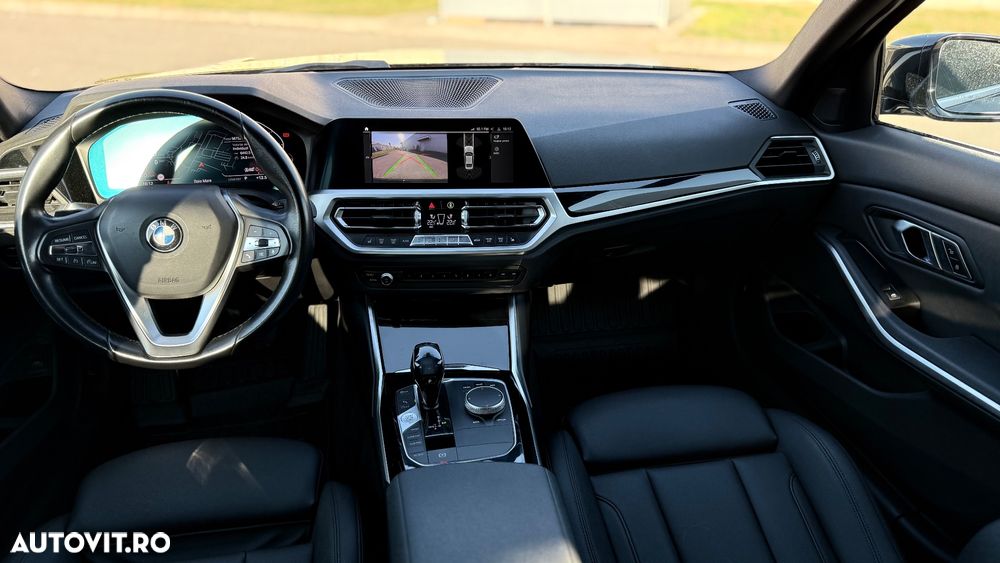BMW Seria 3 330i xDrive Aut. Sport Line - 23