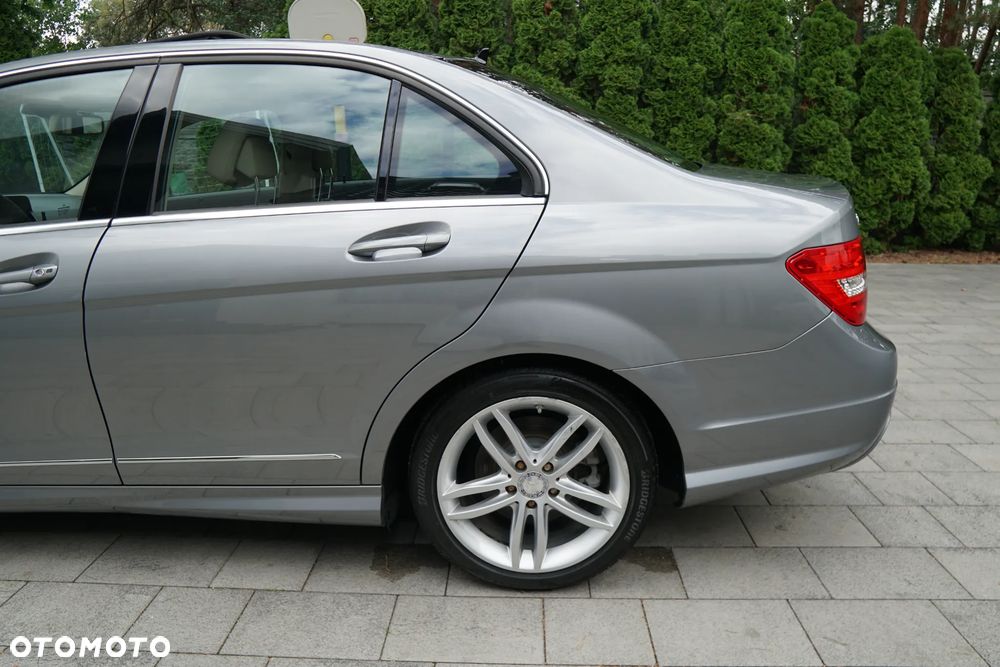 Mercedes-Benz Klasa C - 19