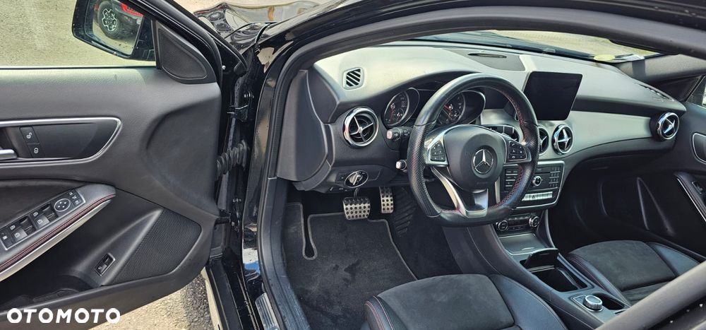 Mercedes-Benz GLA 200 (CDI) d 7G-DCT AMG Line - 10
