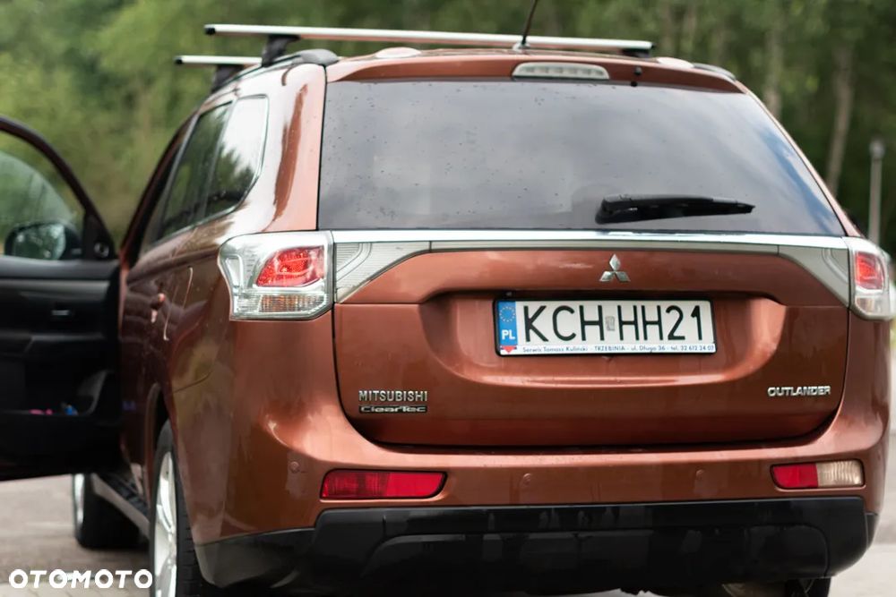 Mitsubishi Outlander 2.2 DID Intense - 3